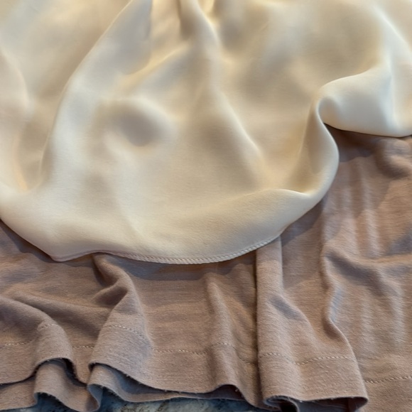 Lavin Paris crème silk dress, pearl neckline, fully lined, Small - Picture 7 of 8